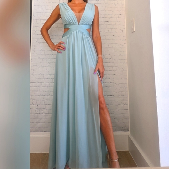 Turquoise or seafoam green Deep V-neck dress with high slit - Picture 1 of 4